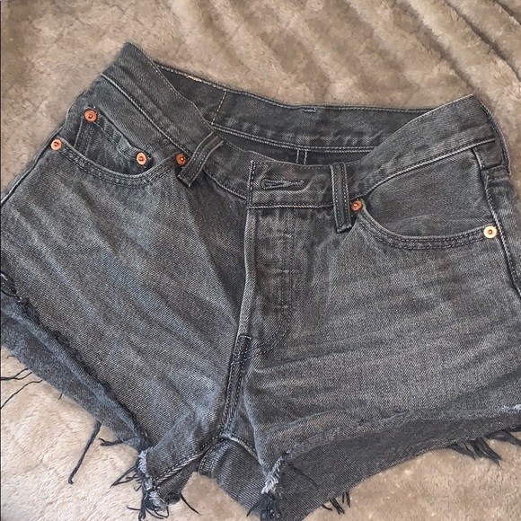Levi shorts - Picture 1 of 2